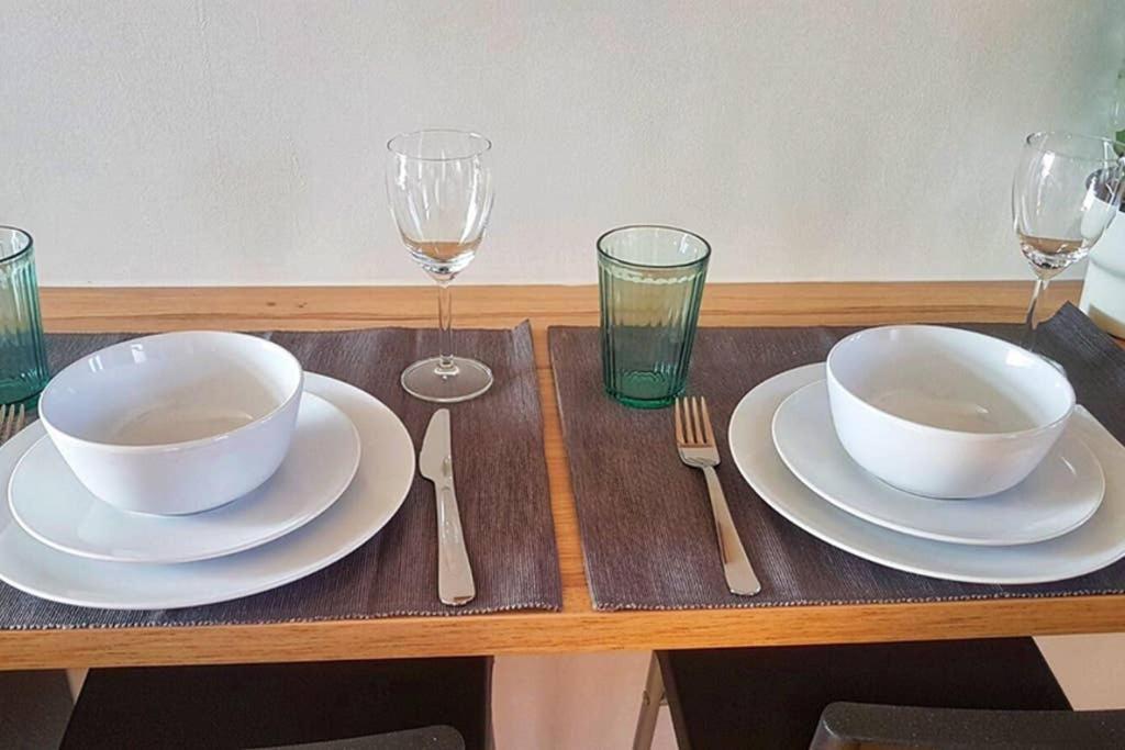 Modern Studio Apartment Near Town Centre プール エクステリア 写真